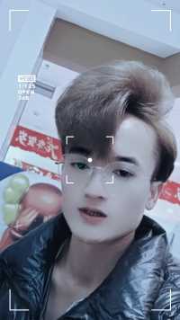 我想安静的剪头发#你理发了吗 #美发日常#你多久没剪头发了 唐艺