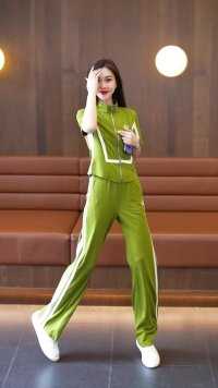 【崭新出产】这一批全是奶茶都不要的价，抢到赚到！版型减龄显瘦