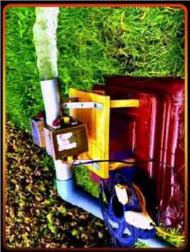大能用两个废弃的变压器改装成一个抽水泵，太牛了