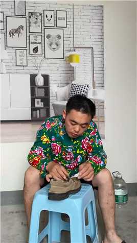 沾皮鞋衍生的故事