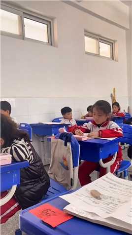 考上其他同学都在奋笔疾书 只有小张同学在规划着菏泽曹县的来