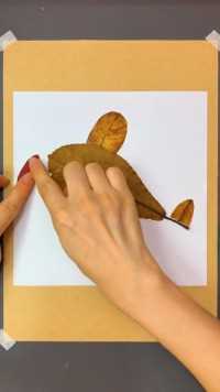 捡的落叶还能这样玩，和宝贝一起贴一架可爱的小飞机吧。幼儿园手工创意美术树叶贴画