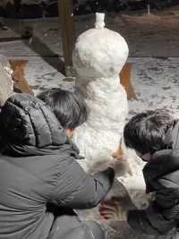 “被你艾特的人 今年冬天要陪你看雪 玩雪 堆雪人…”