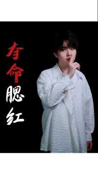 美妆圈又整新活了！腮红夹在粉扑里？