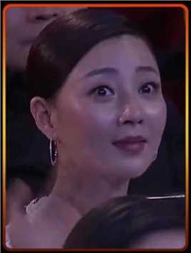 曾被刘晓庆批评没演技，如今凭借鸡毛飞上天荣获多个最佳女主角，台上极力感谢