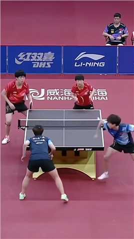 国乒热身赛混双比赛，王楚钦孙颖莎3比0战胜林高远王艺迪，大头终于笑了