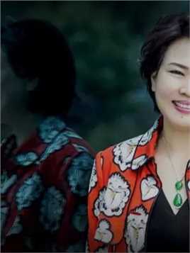 第1集丨她从摆地摊赚到300亿身家，如今亏个精光成了老赖。#义乌 #珠宝 #周晓光 #首富 #大败局