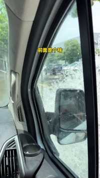 小黄又打不着了女骑机车