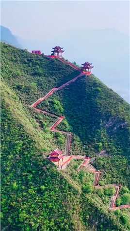 四川一个市民休闲公园，总共有5123级台阶，不知当地人的膝盖受的了吗？#寻找最美旅行地