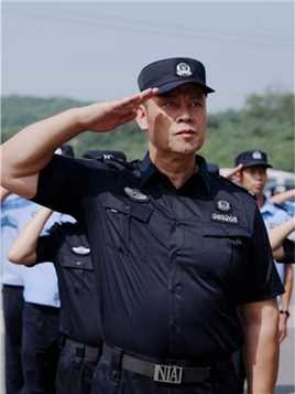 责任，使命，骄傲 #伟大的祖国 #体验移民管理警察的一天#晋松演员