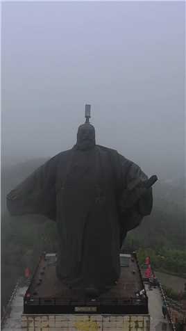汉高祖刘邦塑像高29.9米底座高11米总高度40.9米，汉代开国皇帝#刘邦