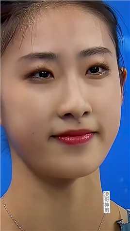 #陈虹伊，2002年9月19日出生于北京，中国花样滑冰运动员#花样滑冰 #歌曲骁