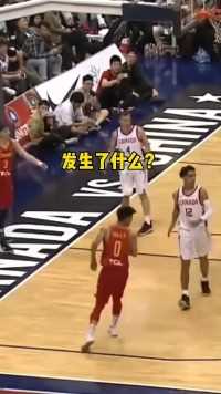 中国男篮小将被欺负，主教练杜锋直接怒怼回去，太霸气了！