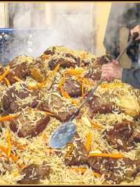 来自喀布尔的抓饭，原汁原味柴火大锅饭，风靡巴基斯坦的抓饭#大锅饭#美食#手抓饭#牛肉#牛肉 