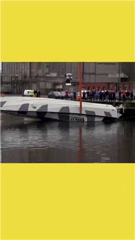 爱尔兰一公司研发出“海上不倒翁”，永远不会翻的船！