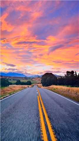 最美的风景在路上，最好的旅途在心里。治愈系风景旅行推荐官新西兰
