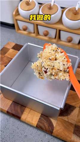 把大米倒进油锅里，出锅就变成了童年最喜欢吃的小零食炸米花米老头米花糖忘不了的童年味道