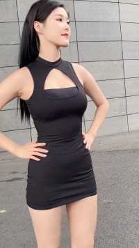 这一年故事很简单，遇见你我很喜