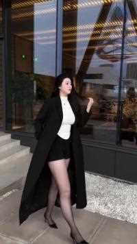 二十多的年纪，四十多的气质，咱主打赢在后十年。