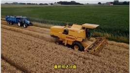 1982年的大型联合收割机，一小时收割小麦30吨，面积可达50亩现代农业机械农业机械化小麦收割机