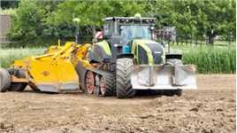 荷兰土地平整作业，一台拖拉机全搞定现代农业机械现代农业机械化工程机械设备