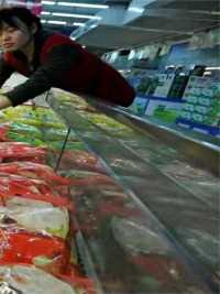 超市5元一袋的速冻饺子，到底是用啥肉做的？看完你还敢吃吗？#饺子#超市#水饺#美食#科普一下 (3)