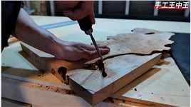 破烂不堪的木板，被工匠小试牛刀，加工出成品随随便便卖出好几千#民间手艺人#工匠手艺#木桌子