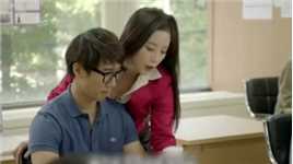 韩国老师电影对比《善良的女老师》