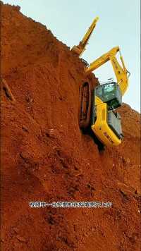 你们有什么好方法让挖机开上去？ #挖机  #挖掘机  #挖掘机视频 