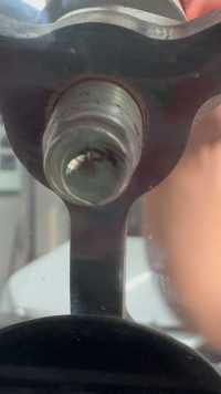 修复玻璃找专业的技术人员