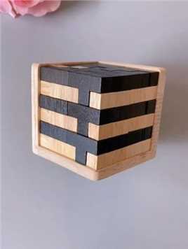 54个木块拼成一个正方体，锻炼记忆力和空间想象力，提升专注力和耐心