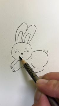 简单易学的小兔子简笔画绘制方法