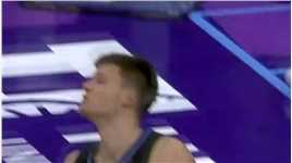 坎宁安送击地妙传 保罗里德接球炸裂隔扣