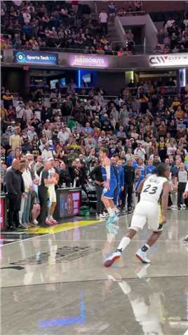 全场沸腾！哈利伯顿极限3+1绝杀比赛