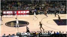 从发起进攻到终结进攻 库里接球就投飙中三分