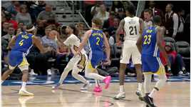 巴特勒抓住对手分球失误 与库里完美空接配合轻松又写意