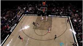 策应也是一把好手 克拉克斯顿助攻马丁空切上篮得手