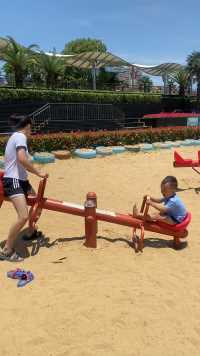 6月份的天气，也很适合去海边，沙滩🏖️去游玩……