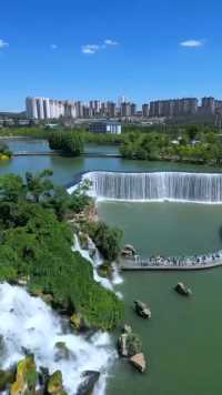 亚洲最大的人工瀑布群，昆明瀑布公园