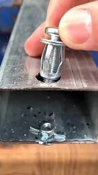 花瓣螺母空心铁皮固定膨胀塑料汽车车用膨胀螺丝灯笼螺母杰克螺母