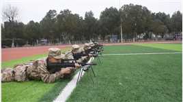 火箭军某部单兵技能训练训练全面展开，以逐课目轮换的方式进行错时轮训，滚动轮训、进阶过关、分层分级......来看他们的训练有多燃！