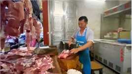 广东梅州网红猪肉佬，被卖猪肉耽误的演员，这样剁骨头太搞笑了