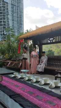 长嘴铜壶茶艺在二十四节气“雨水茶集”活动中展演。
