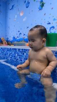 这么棒的宝宝，值得鼓励一下。#游泳