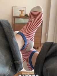 简约而又好看的条纹袜#小众设计感 夏天到了#船袜 条纹袜才是搭配届的天花板#极简主义 #百搭鞋子 #浅口袜