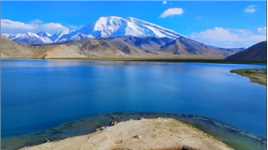 喀拉库勒湖远观慕士塔格峰 #雪域神山 #想带你去看晴空万里 #有种向往叫诗和远方 #跟我去旅行 #爱生活爱旅行 