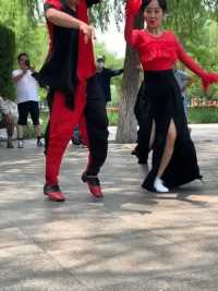 舞 #男女双人舞 #普通女 #室外健身 #普通男