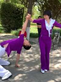 舞 #普通女 #室外健身 #男女双人舞 #普通男 #群舞 #水兵舞