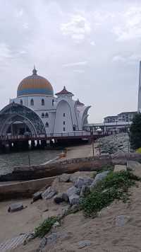 马六甲海峡，海峡清真寺