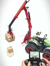 我们玩模型很开心系列：随车吊拖拉机玩一玩 #工程机械 #机械之美 #现代农业机械